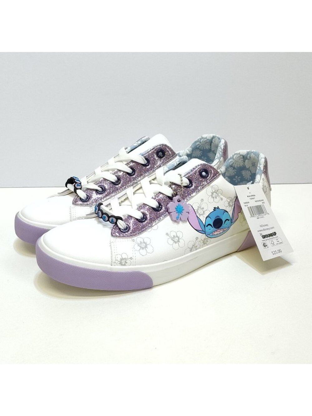 Disney Stitch Low Top Sneakers Casual Court Womens 11 Lace-Up Charm Keychain NWT